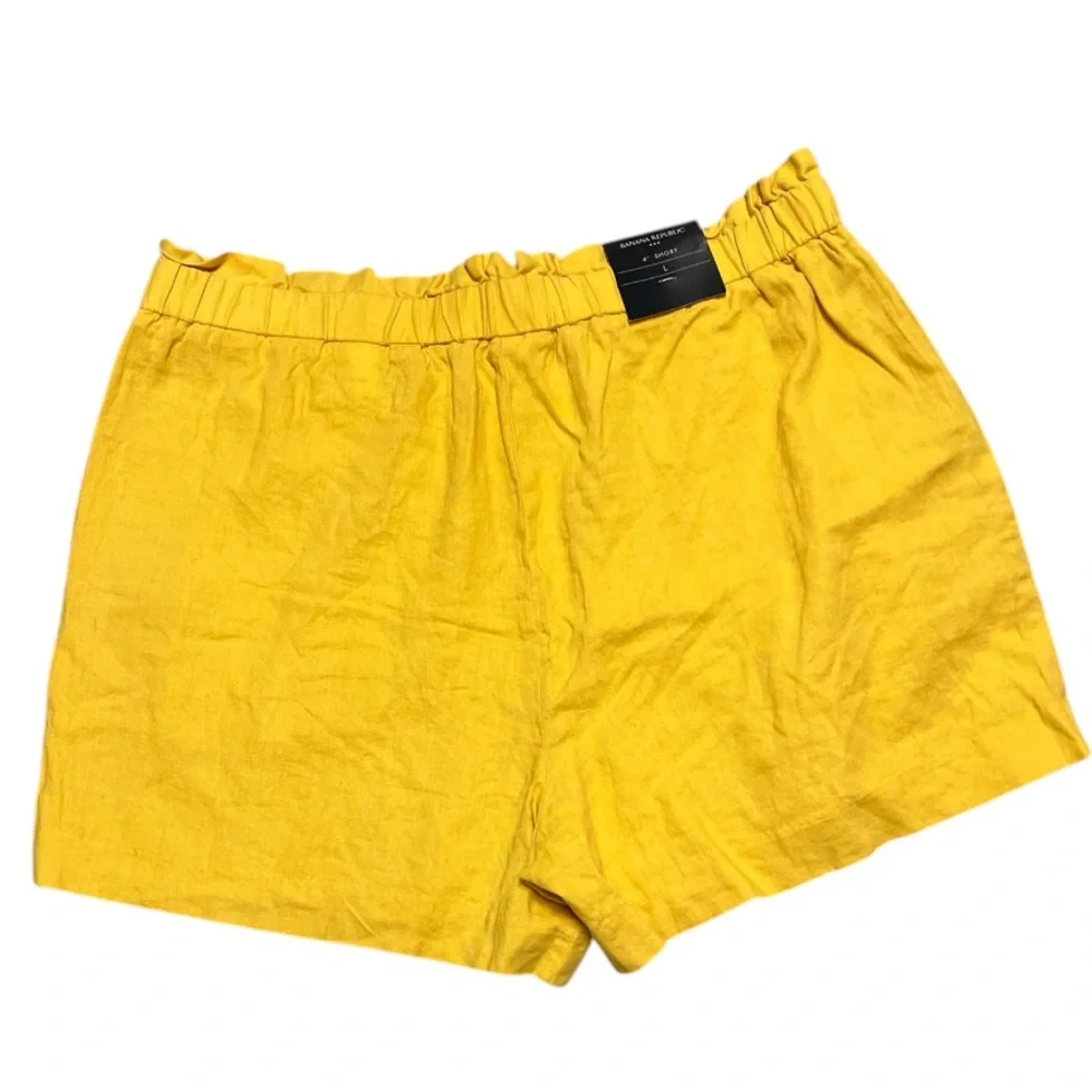 New!‎  Banana Republic 4 inch linen blend shorts